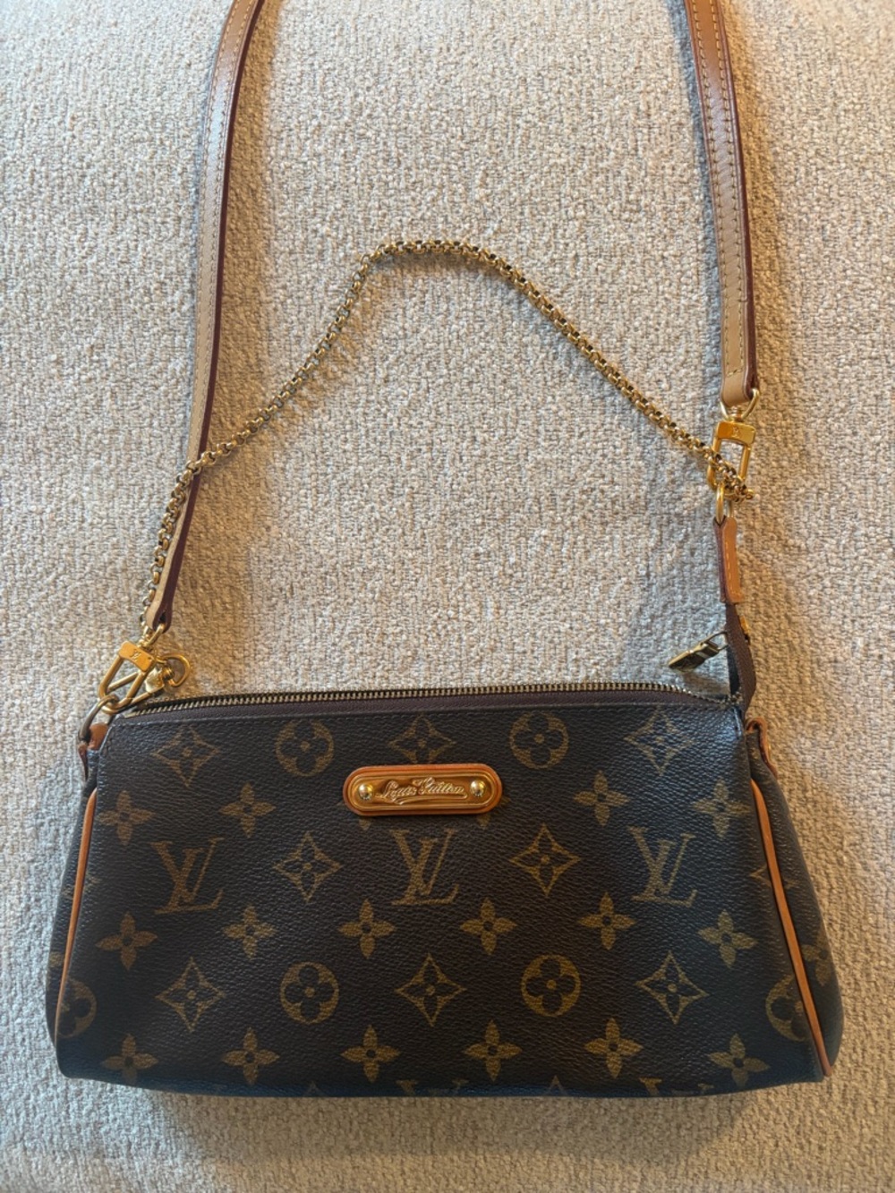 Louis Vuitton Monogram Eva Pochette - Picture 9 of 12